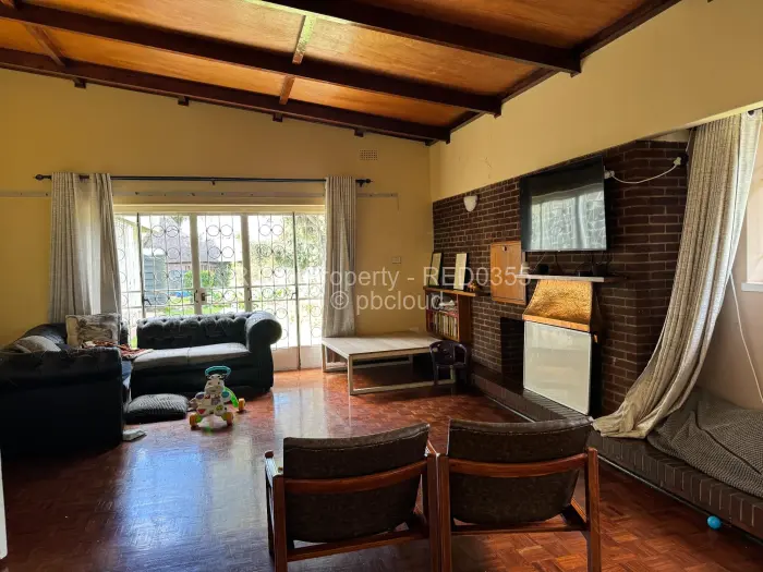 4 Bedroom House for Sale in Hillside Byo, Bulawayo