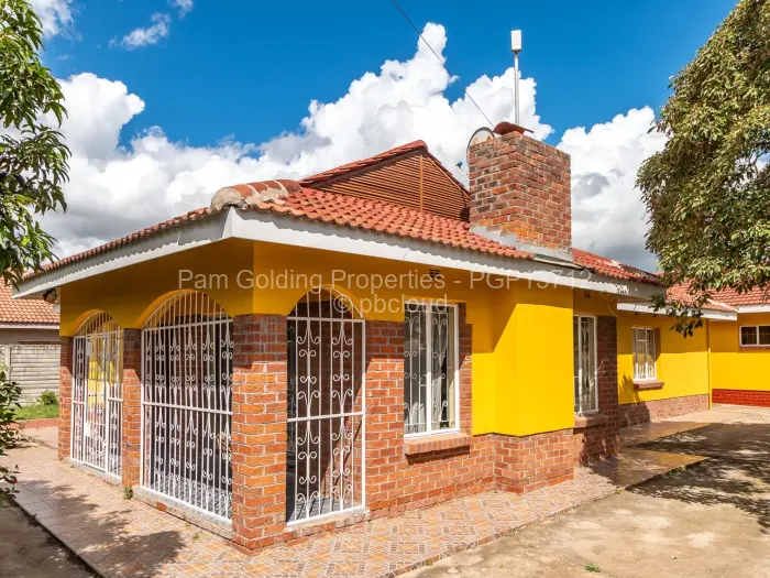 3 Bedroom House for Sale in Waterfalls, Harare