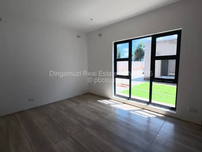 Flat/Apartment for Sale in Borrowdale, Harare