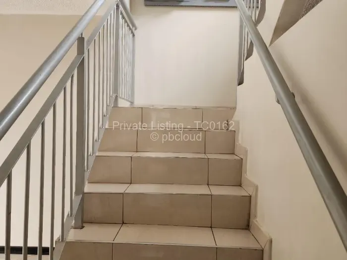 3 Bedroom Cottage/Garden Flat to Rent in Greendale North