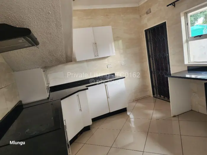 3 Bedroom Cottage/Garden Flat to Rent in Greendale North