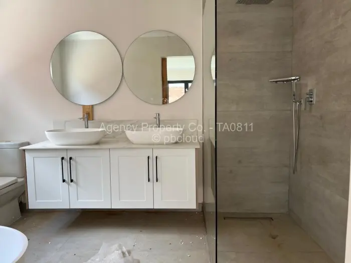 Townhouse/Cluster for Sale in Newlands, Harare