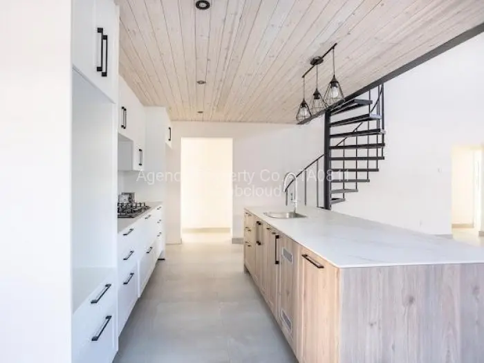 Townhouse/Cluster for Sale in Newlands, Harare