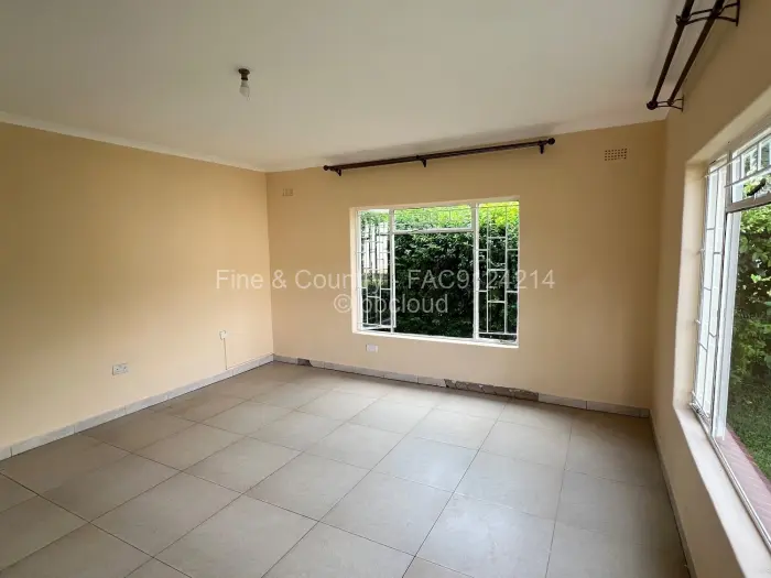 2 Bedroom Cottage/Garden Flat to Rent in Vainona