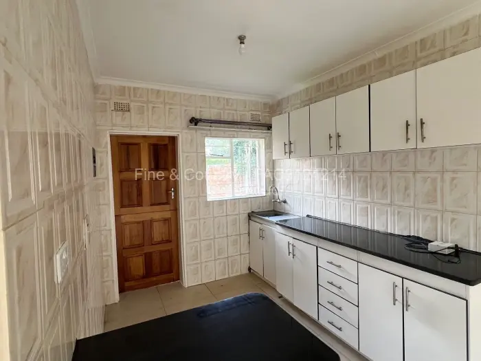 2 Bedroom Cottage/Garden Flat to Rent in Vainona