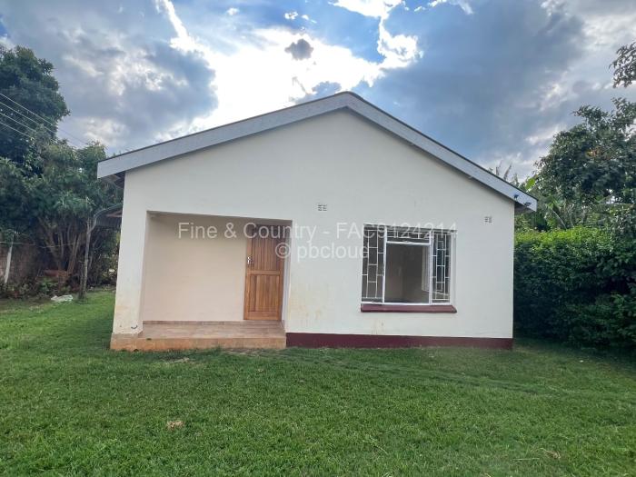 2 Bedroom Cottage/Garden Flat to Rent in Vainona, Harare