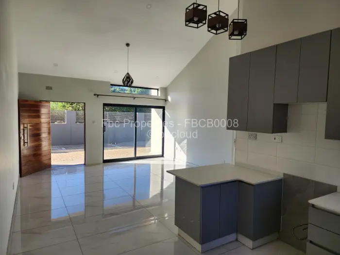 Townhouse/Cluster to Rent in Alexandra Park