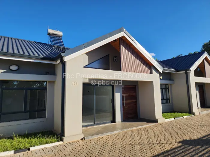 Townhouse/Cluster to Rent in Alexandra Park