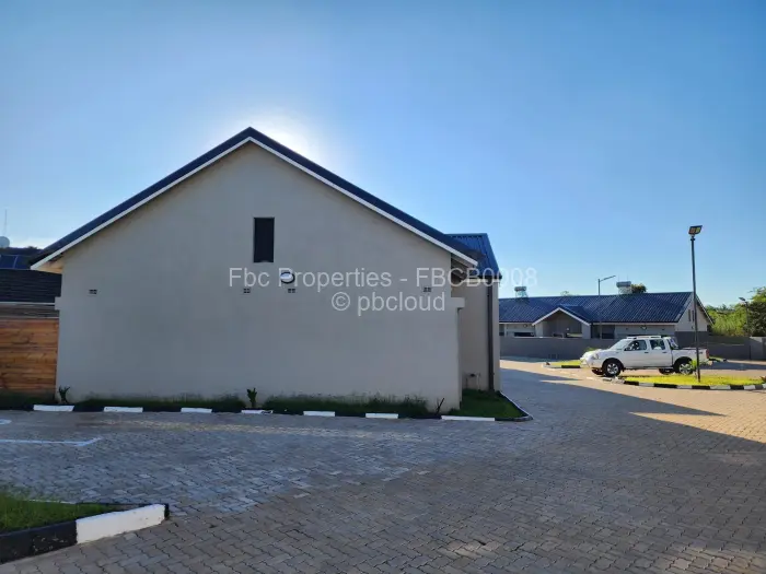 Townhouse/Cluster to Rent in Alexandra Park