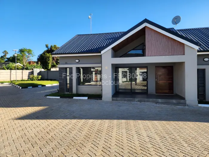 Townhouse/Cluster to Rent in Alexandra Park