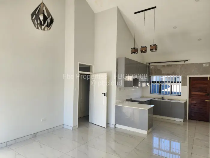 Townhouse/Cluster to Rent in Alexandra Park