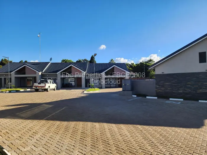 Townhouse/Cluster to Rent in Alexandra Park