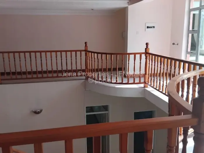 5 Bedroom House for Sale in Glen Lorne, Harare