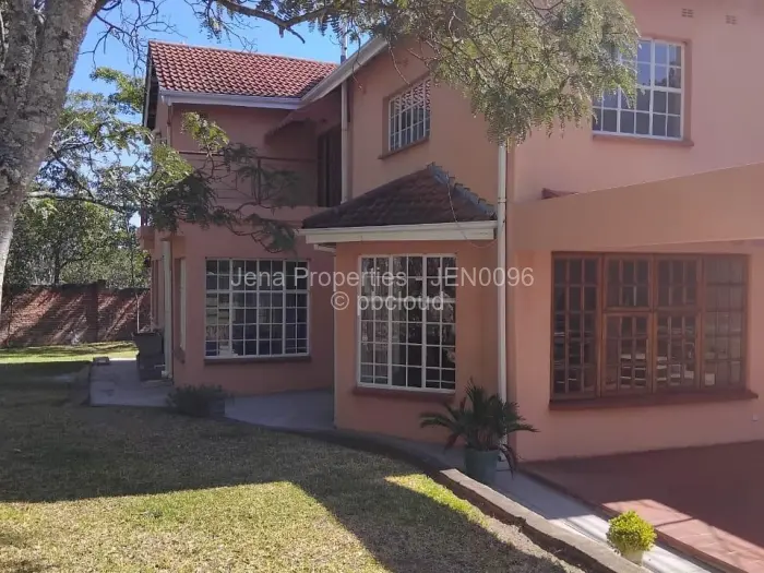 5 Bedroom House for Sale in Glen Lorne, Harare