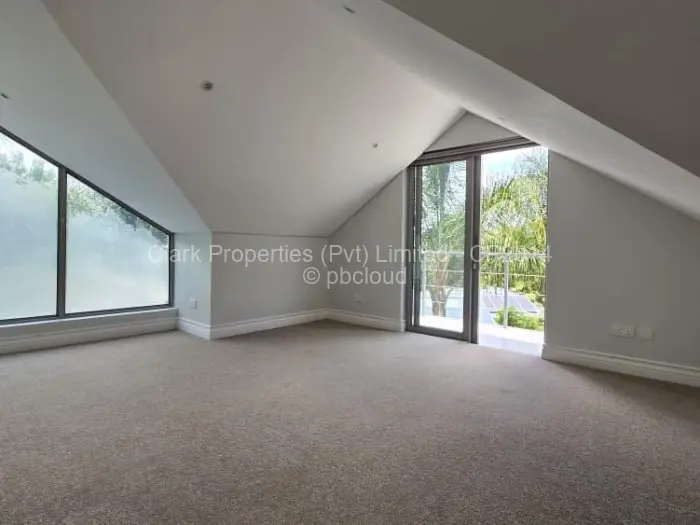 Townhouse/Cluster for Sale in Borrowdale Brooke, Harare