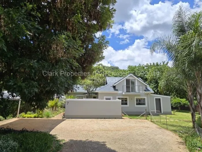Townhouse/Cluster for Sale in Borrowdale Brooke, Harare