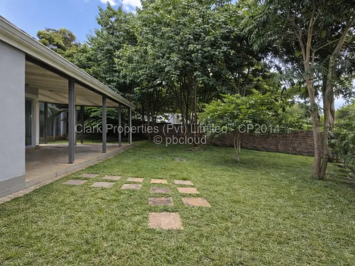 Townhouse/Cluster for Sale in Borrowdale Brooke, Harare