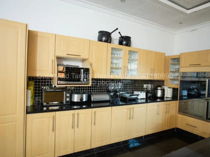 4 Bedroom House for Sale in Victoria Falls, Victoria Falls