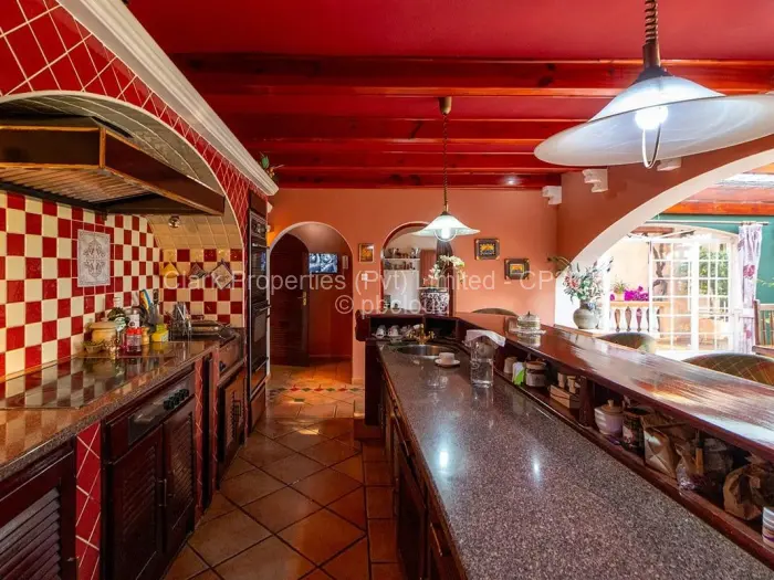 8 Bedroom House for Sale in Avondale - The Ridge, Harare