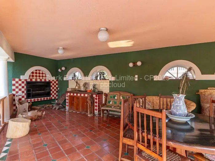 8 Bedroom House for Sale in Avondale - The Ridge, Harare