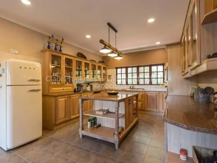 5 Bedroom House for Sale in Borrowdale Brooke, Harare