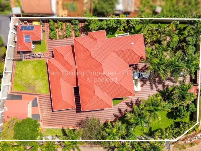 6 Bedroom House for Sale in Pomona, Harare