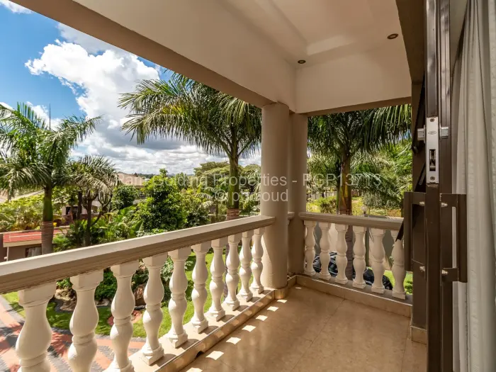 6 Bedroom House for Sale in Pomona, Harare