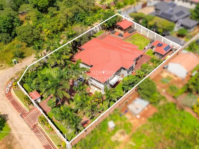 6 Bedroom House for Sale in Pomona, Harare