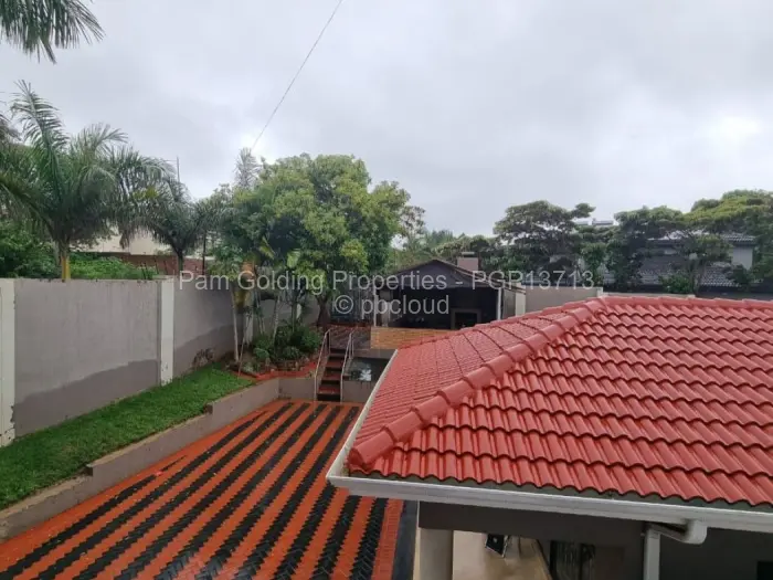 6 Bedroom House for Sale in Pomona, Harare