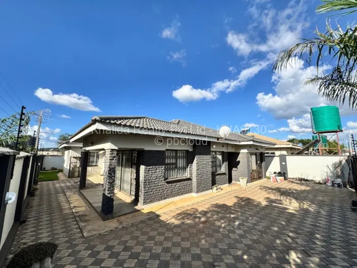 4 Bedroom House to Rent in Madokero Estates