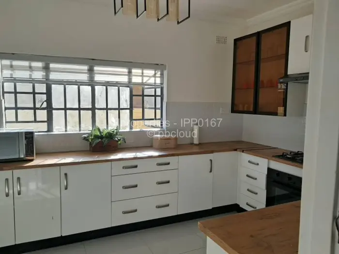 3 Bedroom House for Sale in Mainway Meadows, Harare