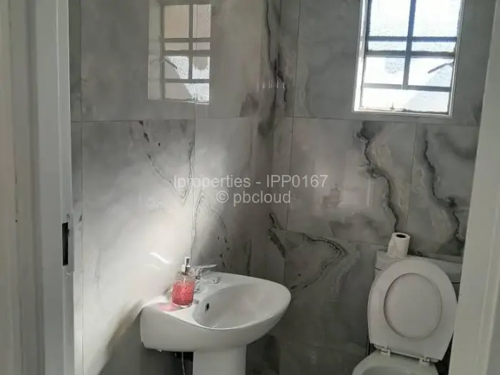 3 Bedroom House for Sale in Mainway Meadows, Harare