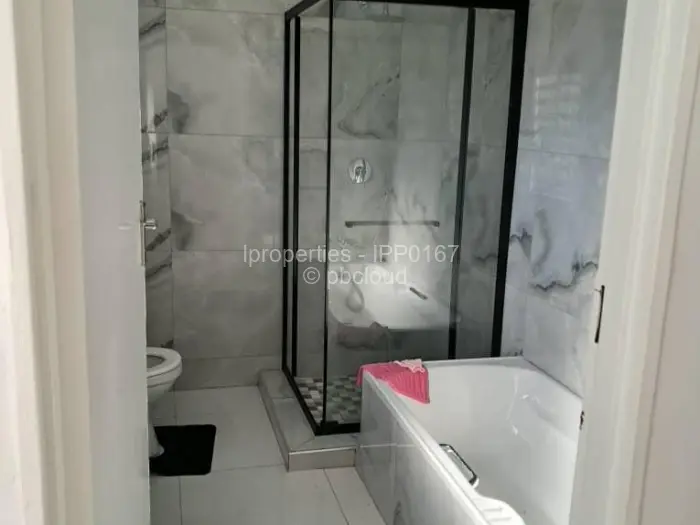 3 Bedroom House for Sale in Mainway Meadows, Harare