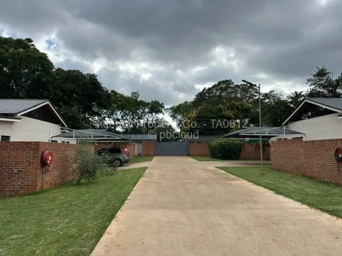 Townhouse/Cluster to Rent in Highlands