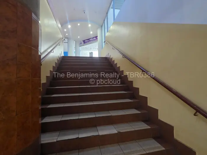 Office to Rent in Avondale