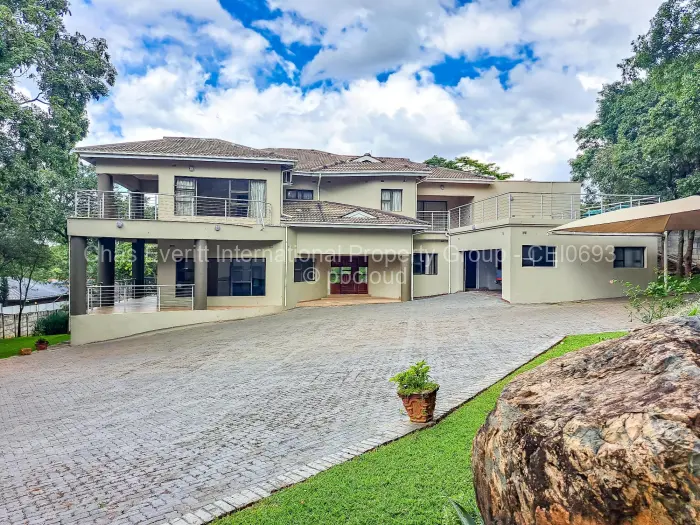 4 Bedroom House to Rent in Helensvale