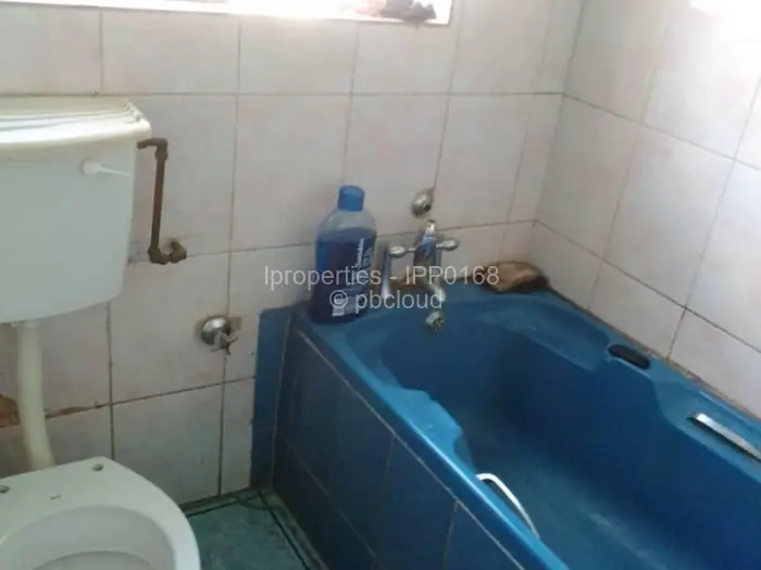 3 Bedroom House for Sale in Zimre Park, Harare