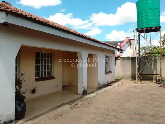 3 Bedroom House for Sale in Zimre Park, Harare