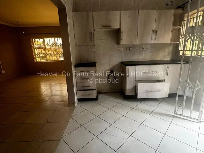 3 Bedroom House for Sale in Aspindale Park, Harare
