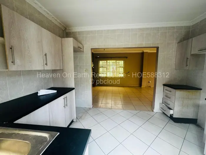 3 Bedroom House for Sale in Aspindale Park, Harare