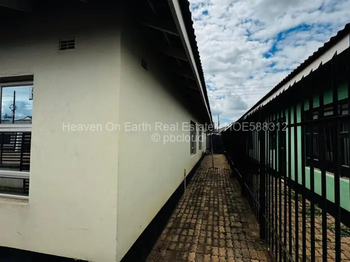 3 Bedroom House for Sale in Aspindale Park, Harare