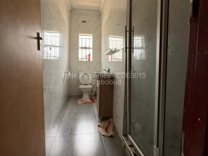 5 Bedroom House for Sale in Pomona, Harare