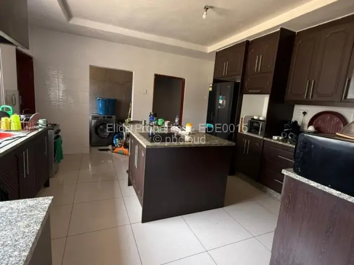 5 Bedroom House for Sale in Pomona, Harare
