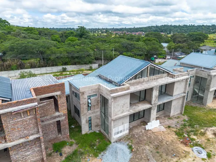 Townhouse/Cluster for Sale in Monavale, Harare