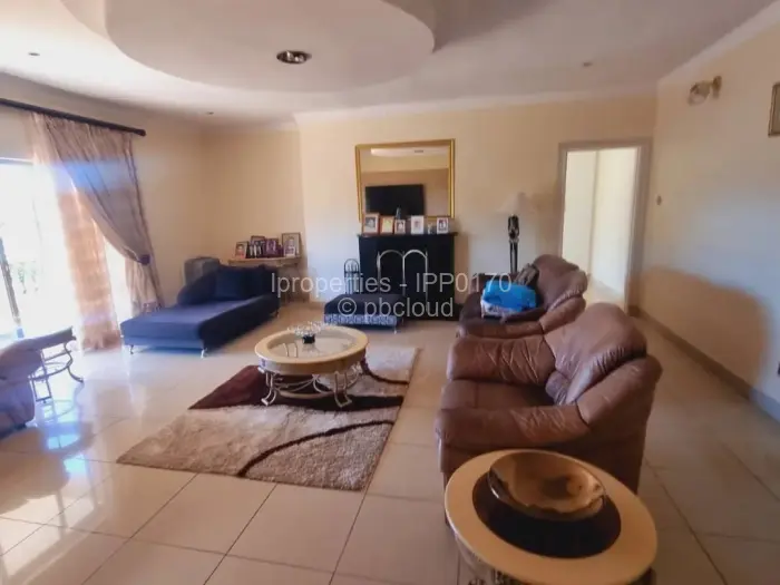 6 Bedroom House to Rent in Helensvale