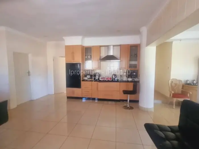 6 Bedroom House to Rent in Helensvale