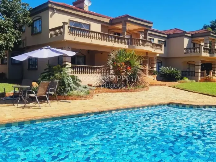 6 Bedroom House to Rent in Helensvale