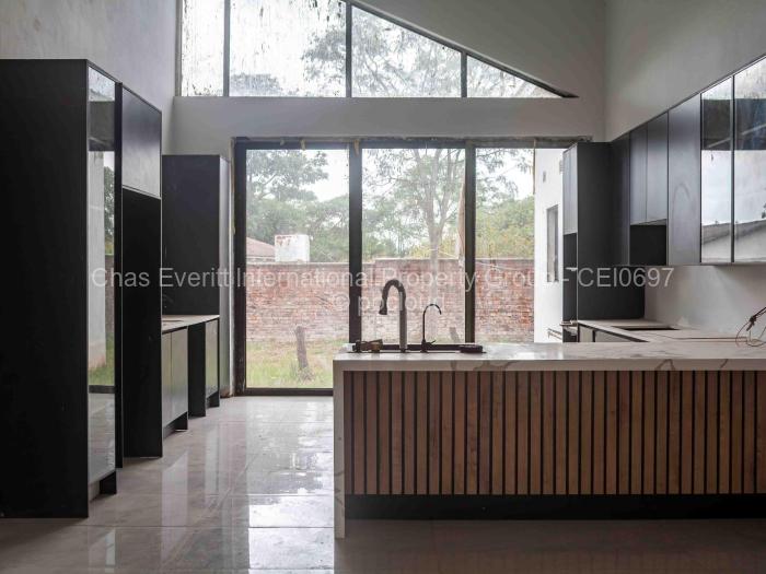 Townhouse/Cluster for Sale in Monavale, Harare