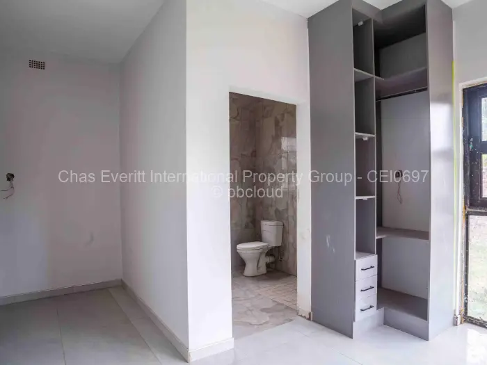 Townhouse/Cluster for Sale in Monavale, Harare