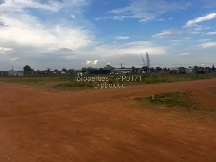 Commercial Stand for Sale in Whitecliff, Harare